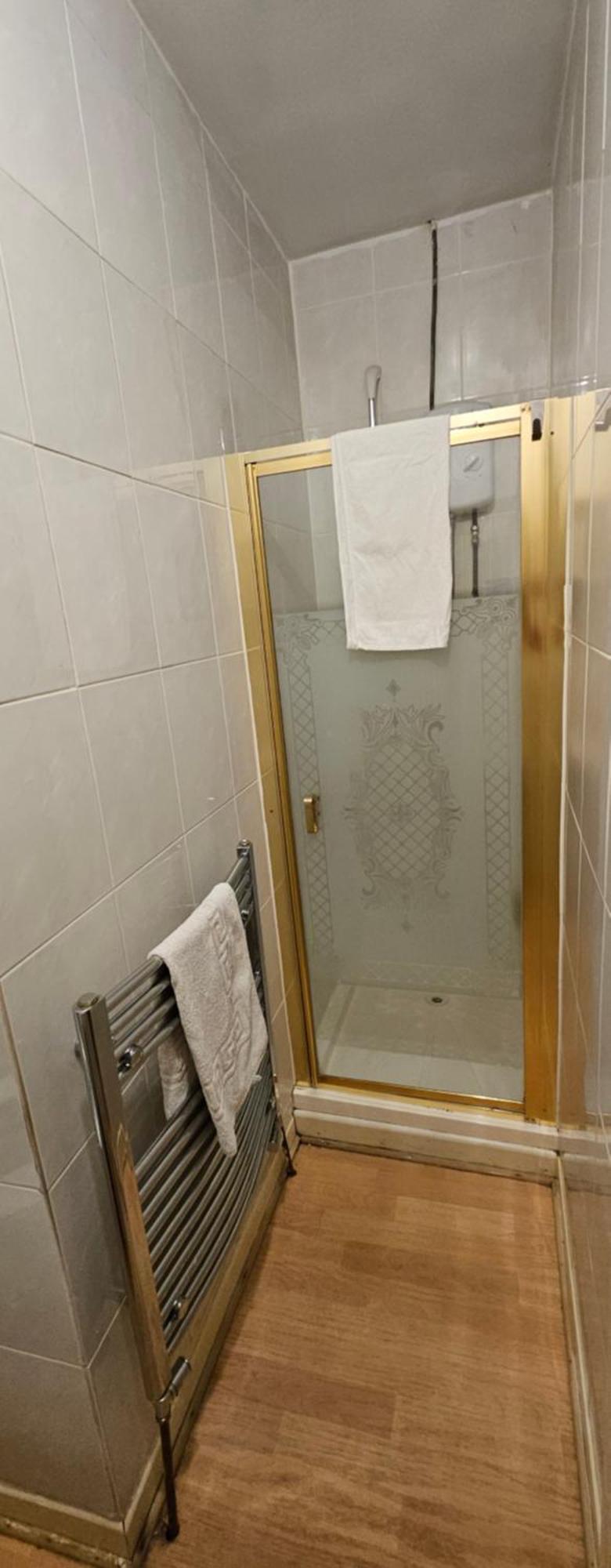 No Frills & Nothing Fancy 1 Bed Centre Apartment Cardiff